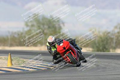 media/Nov-16-2025-Race Pace (Sun) [[8c5fa54630]]/Verified Riders/2-Turn 7 (945am)/